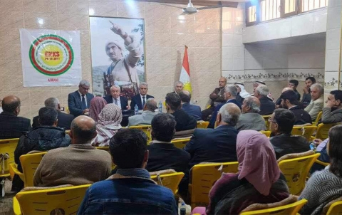 Serokatiya Encûmena Niştimanî ya Kurdî semînarek siyasî li bajarê Kobanê lidar xist
