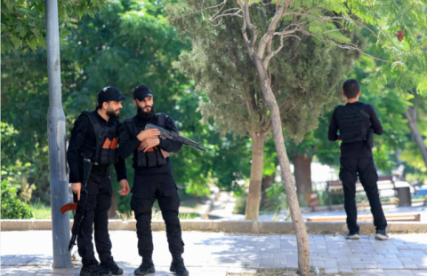   انفجاران قرب الفندق الذي يقيم فيه الرئيس الفرنسي ماكرون في دمشق