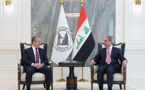 مسرور بارزاني يلتقي فائق زيدان في بغداد 
