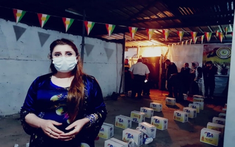 منظمة دهوك لـ PDK-S توزع سلات غذائية على العوائل المحتاجة في مجمع وار ستي ومخيم فايدة