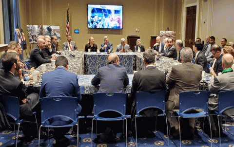 لقاء وفد هيئة التفاوض مع أعضاء في الكونغرس الأمريكي لدفع الإدارة لدور أكثر فاعلية