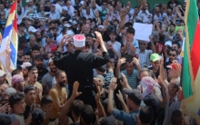 في اليوم االثالث عشر.. السويداء تشهد أكبر مظاهرة ضد النظام السوري