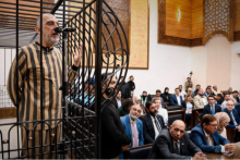 بدء الجلسة الرابعة من محاكمة عاطف نجيب المتهم بارتكاب جرائم بحق الشعب ‏السوري