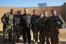 وزير الدفاع الإسرائيلي: إسرائيل ‌تعارض الانسحاب من «المنطقة الأمنية» في لبنان رغم الضغوط