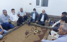 وفد من منظمة دوميز للـ PDK-S يزور احد البيشمركة المصابين في مخيم دوميز ( 1)