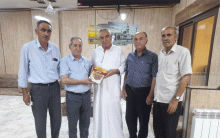 عامودا... وفد من قيادة الحزب الديمقراطي الكوردستاني - سوريا يزور الحاج حسين سليمان لأدائه مناسك الحج